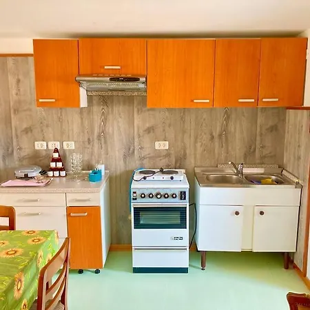 Relax House Near Croatia 度假居 *